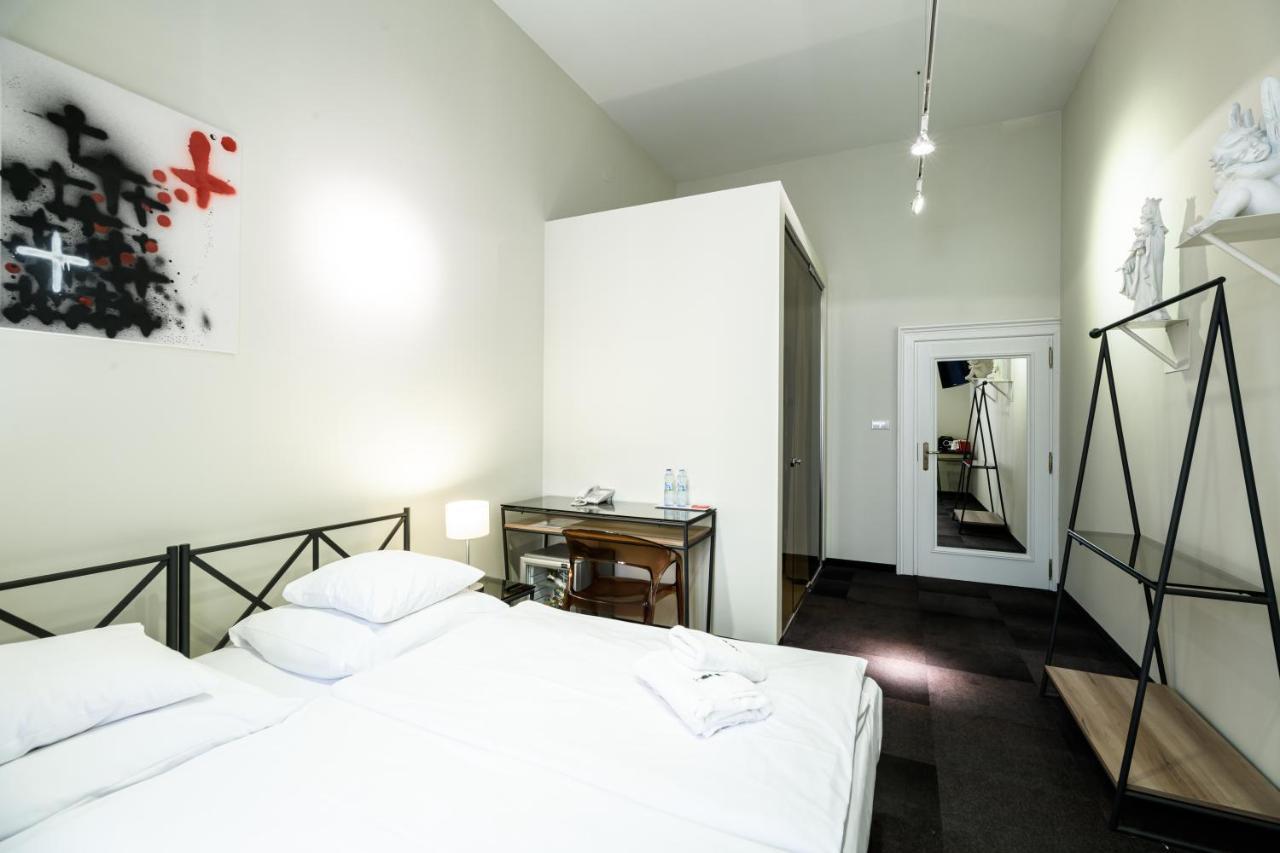 Home Aparthotel Krakow Bagian luar foto