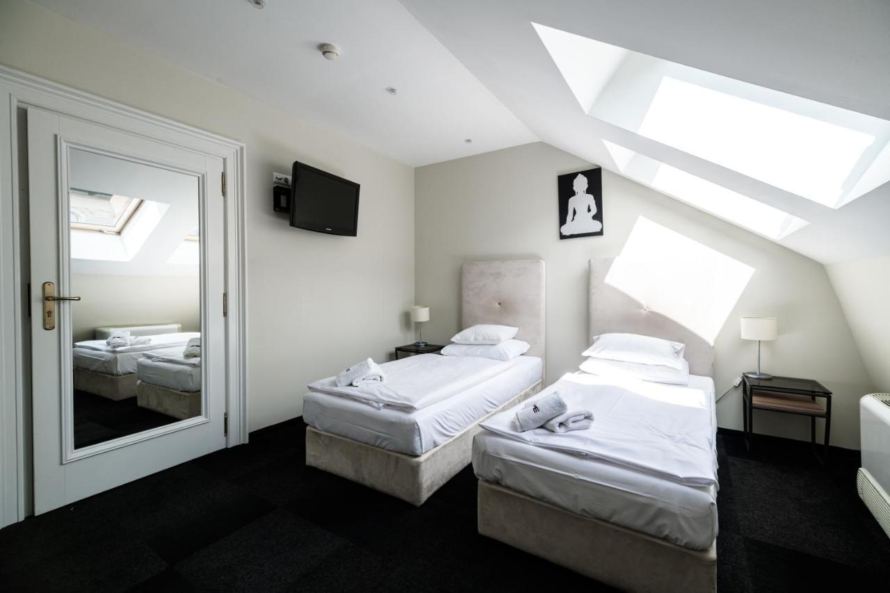 Home Aparthotel Krakow Bagian luar foto