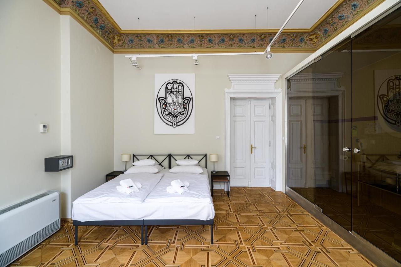 Home Aparthotel Krakow Bagian luar foto
