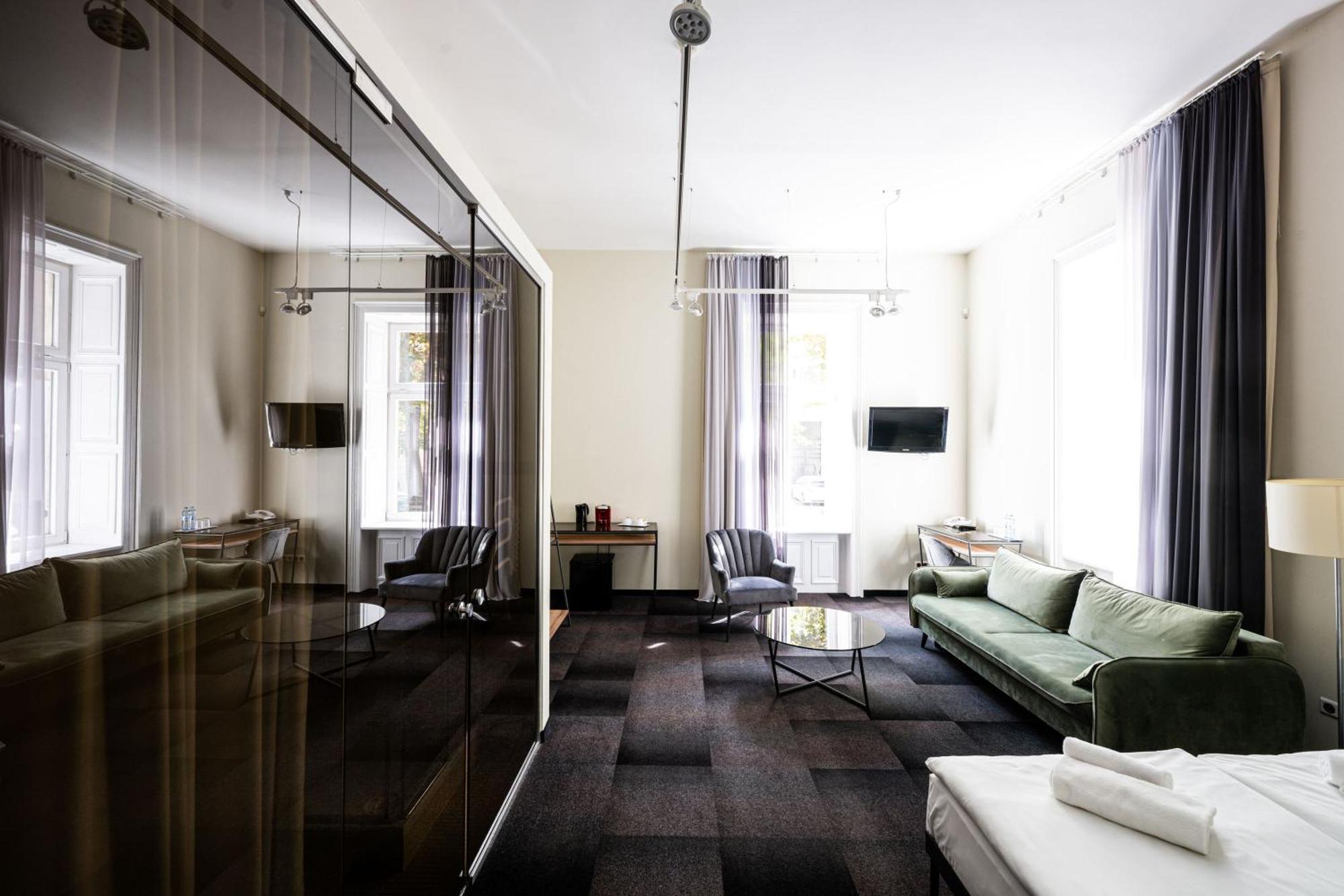 Home Aparthotel Krakow Bagian luar foto