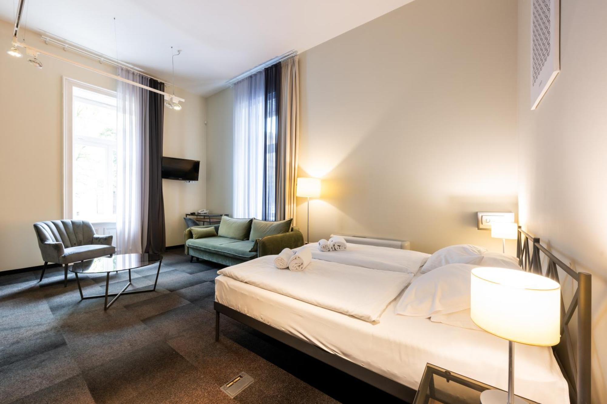 Home Aparthotel Krakow Bagian luar foto